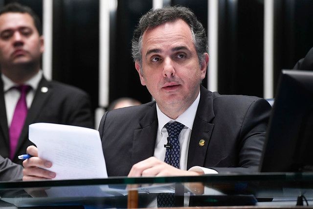 Imagem da noticia Pacheco confirma que governo vai desistir de reonerar folha de pagamento via medida provisória