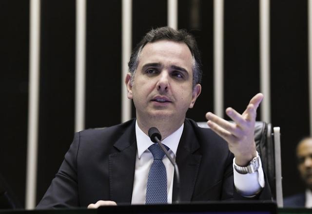 Imagem da noticia Pacheco adia votação de projeto a orçamento secreto e sinaliza PEC