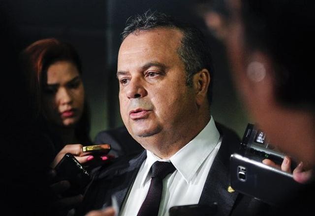 Imagem da noticia Poder Expresso: PL de Bolsonaro mira STF e lança candidato ao Senado