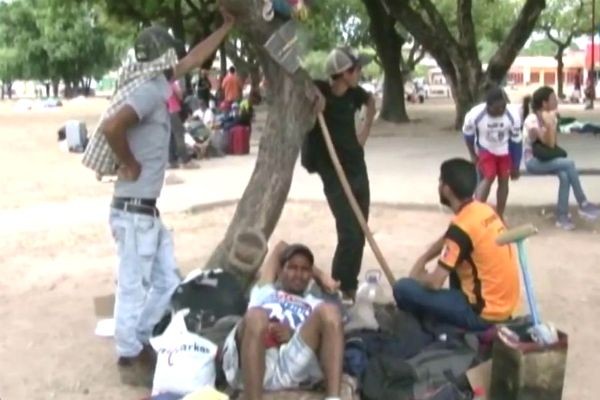 Imagem da noticia Roraima pede ao STF que suspenda imigração na fronteira com a Venezuela