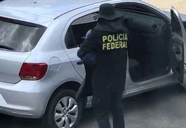 Imagem da noticia Bandidos usam coletes da Polícia Federal e invadem casa em Brasília