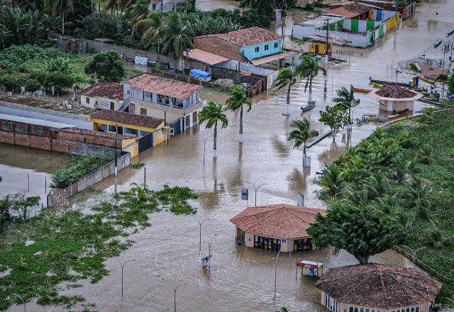 Imagem da noticia Defesa Civil confirma três mortes e quase 12 mil desabrigados em Alagoas