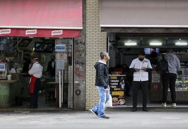 Imagem da noticia SP inicia fase vermelha, só serviços essenciais podem funcionar