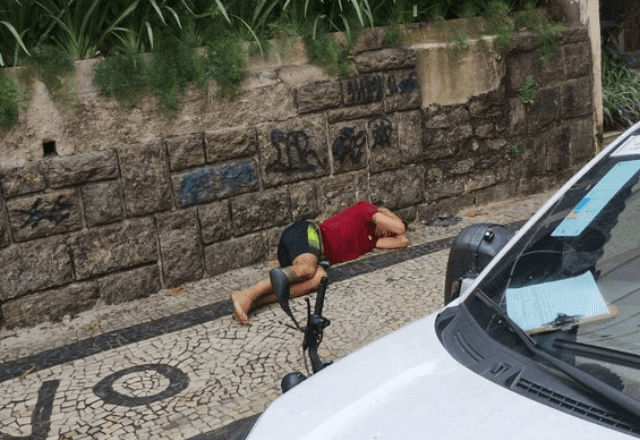 Imagem da noticia Assalto com granada deixa dois feridos em Copacabana, no Rio