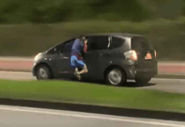 Imagem da noticia Vídeo: criminoso fica preso em carro após assaltar motorista no Rio