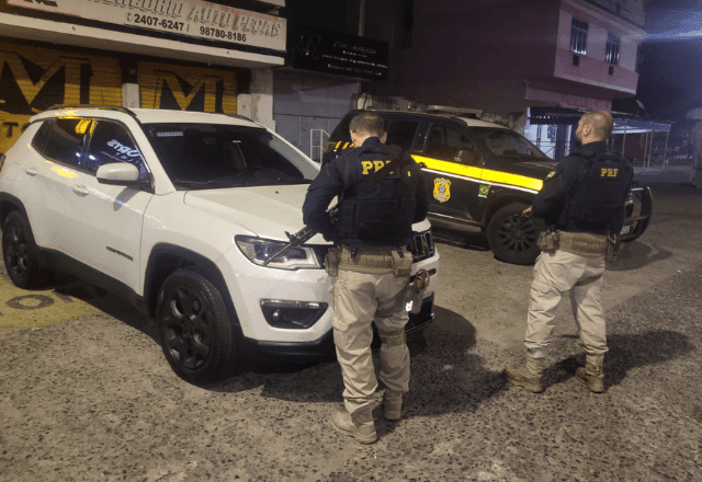 Polícia Rodoviária prende assessor de Bebeto com carro roubado e arma no RJ
