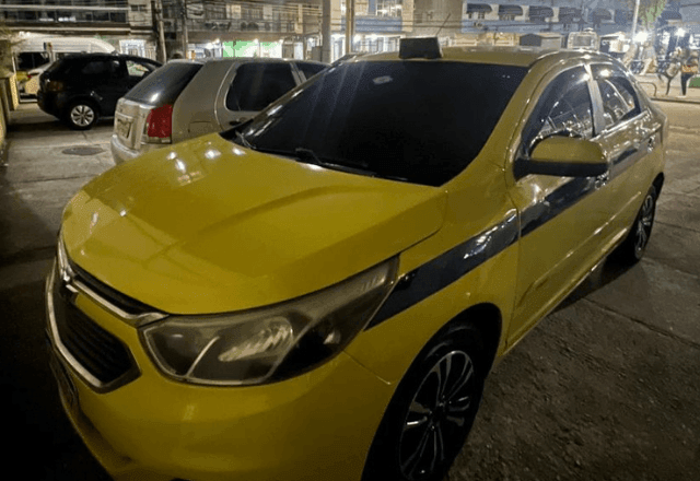 Imagem da noticia Taxista aplica golpe da maquininha em passageira no Rio de Janeiro