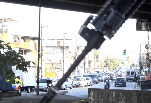 Imagem da noticia Troca de tiros entre policiais e criminosos deixa seis mortos na Cidade de Deus