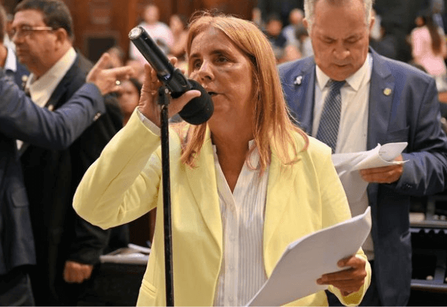 Imagem da noticia Justiça do Rio condena deputada Lucinha a quatro anos de prisão e perda de mandato