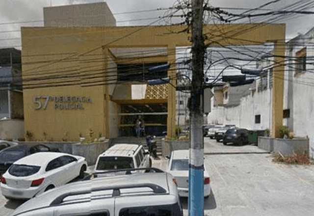 Imagem da noticia Mãe mata filha de 16 anos com tiro acidental na Baixada Fluminense (RJ)