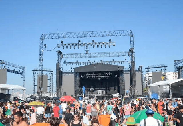 Imagem da noticia Por que shows e festivais são tão caros no Brasil?