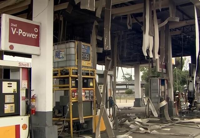 Imagem da noticia Postos de combustíveis são incendiados no Rio de Janeiro