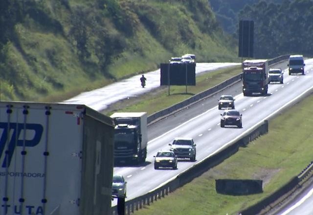 Imagem da noticia Carestia faz cada vez mais consumidores abastecerem carro aos poucos