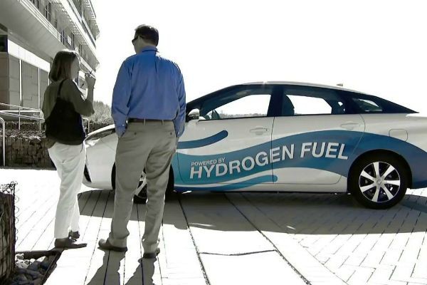 SBT Brasil testa carro movido a hidrogênio