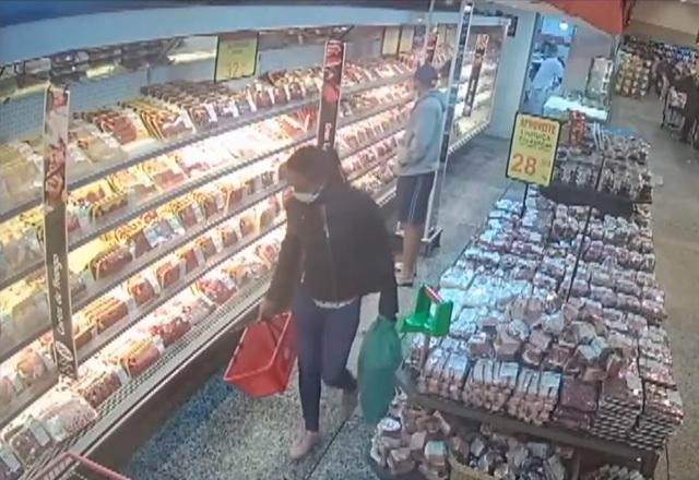Professora diz que foi vítima de racismo em supermercado de São Paulo