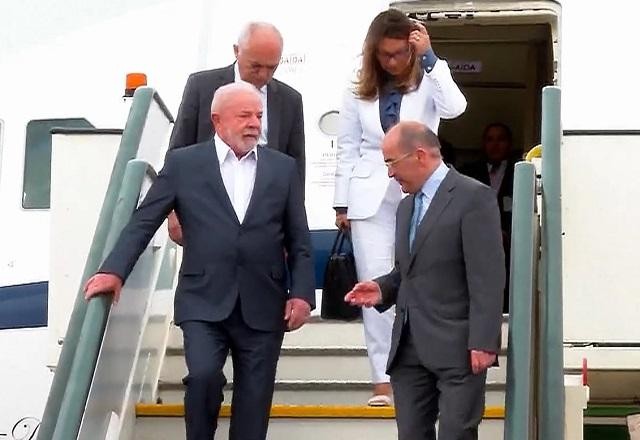 Imagem da noticia Depoimento de Dias é assunto na chegada da comitiva de Lula a Lisboa