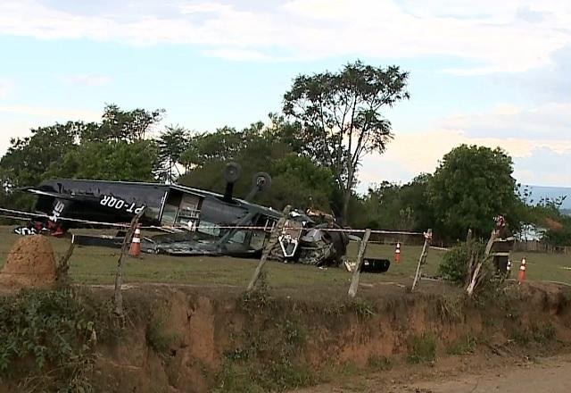 Imagem da noticia Três pessoas morrem em queda de avião no interior de São Paulo