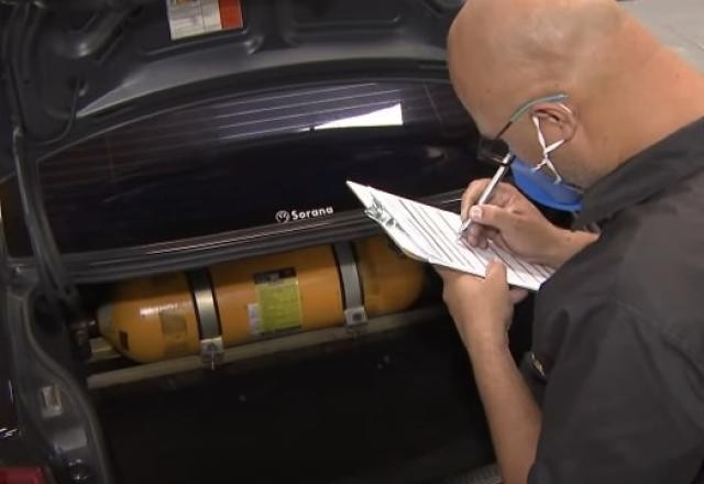 Imagem da noticia 80% dos carros movidos a gás na Grande SP estão irregulares, diz Angis