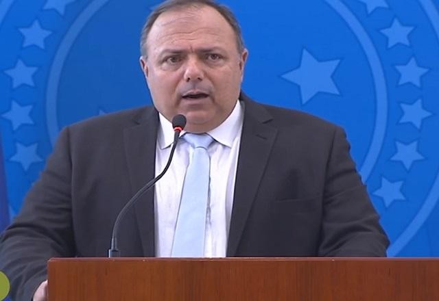 Imagem da noticia Pressionado, Bolsonaro mandou Pazuello acelerar compra de vacinas da Pfizer