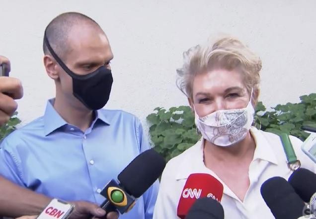 Imagem da noticia Bruno Covas vota acompanhado da ex-prefeita Marta Suplicy