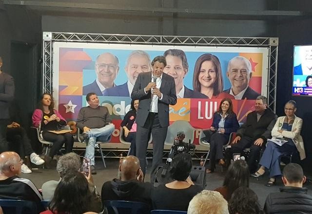 Imagem da noticia Programa de Haddad traz novo salário mínimo e mudança na carreira policial