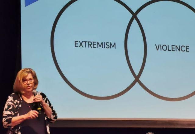 Imagem da noticia "Existe uma falta de percepção da realidade", diz Renee Hobbs