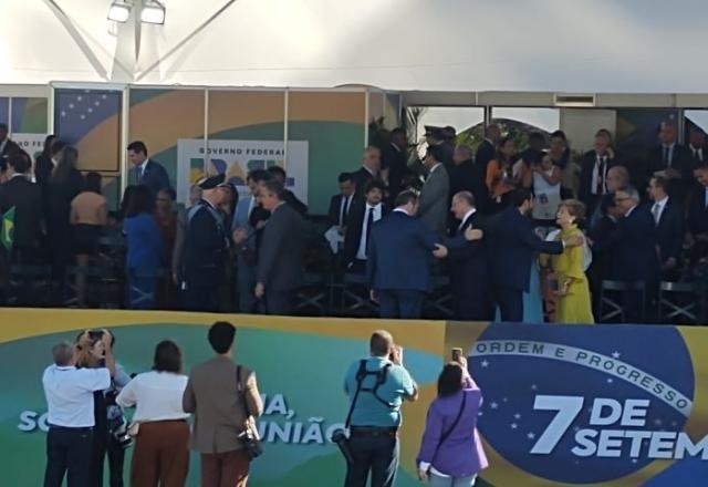 Imagem da noticia Ministros chegam para acompanhar desfile de 7 de setembro em Brasília