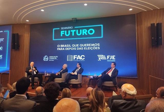 Imagem da noticia "Não decido baseado em hipóteses", diz Meirelles sobre eventual convite de Lula