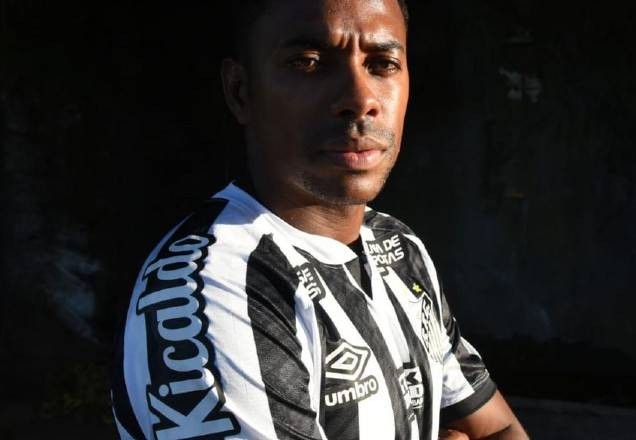 Imagem da noticia "Eu me arrependo de ter traído a minha esposa", diz Robinho em entrevista