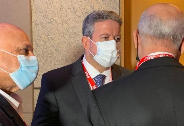 Imagem da noticia "Conversamos com todo mundo", diz Lira sobre áudio de André Esteves
