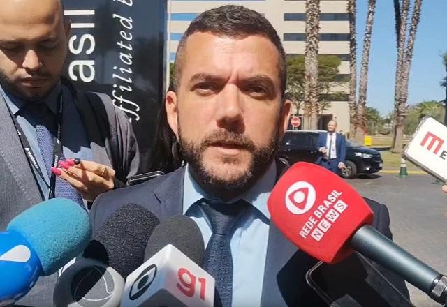 Imagem da noticia PL defende adiamento da votação da PEC da reforma tributária, dizem líderes
