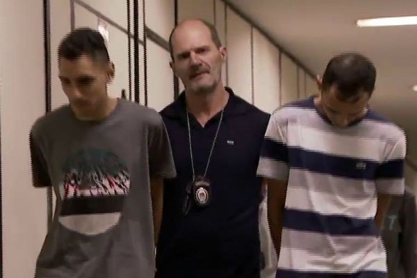 Imagem da noticia SP: Polícia prende suspeitos de vender carros roubados pela internet 