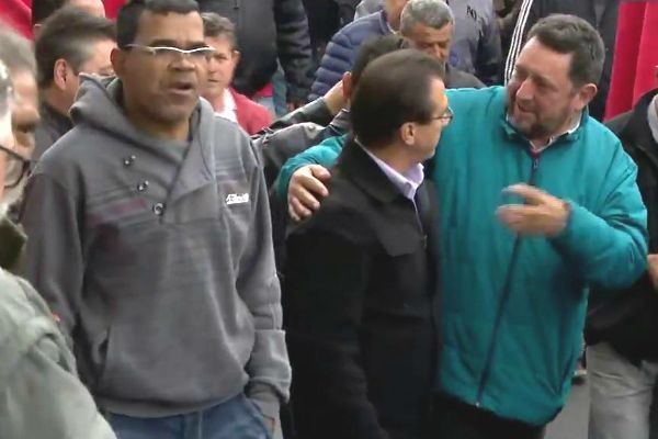 Imagem da noticia SP: candidatos ao governo vão às ruas no interior e pelo ABC
