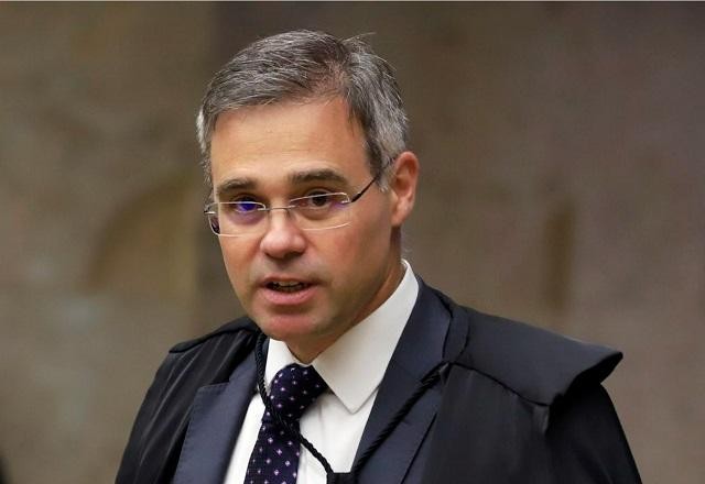 Imagem da noticia André Mendonça interrompe julgamentos de duas ações penais do 8/1
