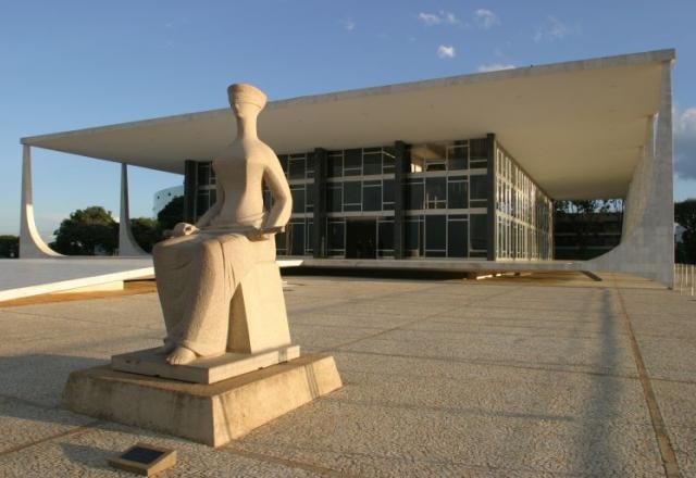 Imagem da noticia Poder Expresso: salários de R$ 46 mil no STF; Moraes e Weber no comando