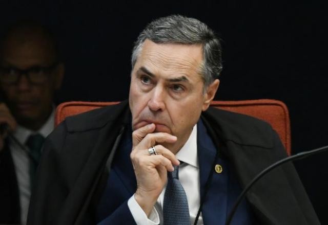 Imagem da noticia Barroso lembra ataques do 8/1 e crítica avanço da PEC que limita poderes do Supremo