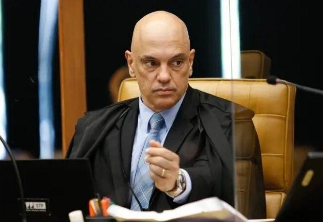 Moraes vota para condenar mais oito réus por atos golpistas do 8 de janeiro