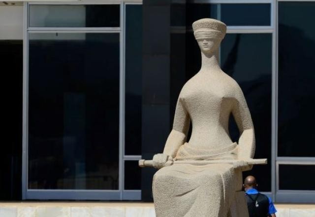Imagem da noticia STF forma maioria para manter punição a militares por críticas a superiores