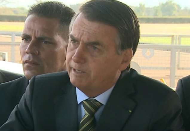 Imagem da noticia STF notifica Bolsonaro por fala em que associa ONGs a queimadas