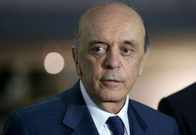 STF suspende buscas em gabinete do senador José Serra