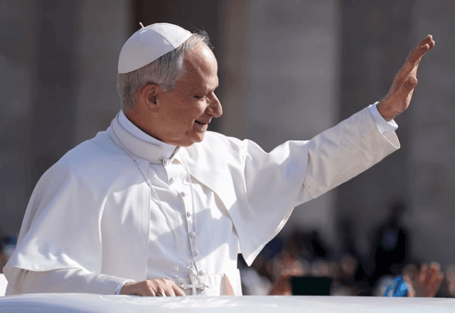 Imagem da noticia Papa Leão XIV promete trabalhar por unidade para que Igreja Católica se torne um sinal de paz no mundo