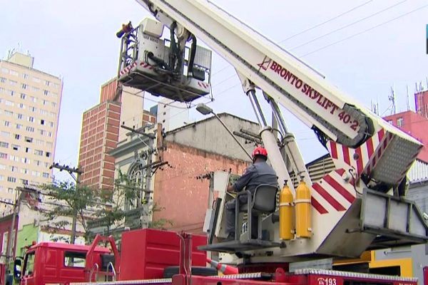 Imagem da noticia Saiba como é a rotina de treinamento do Corpo de Bombeiros