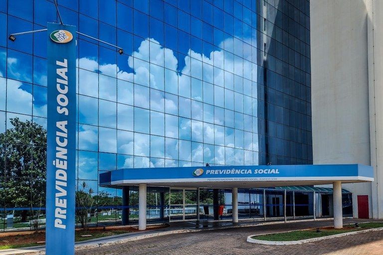 Imagem da noticia Ressarcimento do INSS: Governo Federal começa a avisar beneficiários pelo Whatsapp