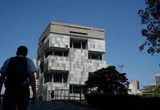 Imagem da noticia Governo define nomes para mudar conselho administrativo da Petrobras