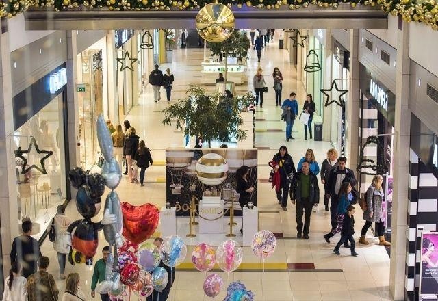 Confiança nas vendas de Natal alcança 69% dos comerciantes, diz Serasa