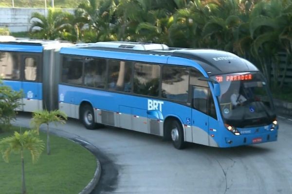 Sem combustível, Rio passa o dia com poucos ônibus e sem barcas