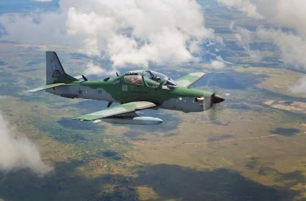 Imagem da noticia FAB intercepta helicóptero vindo da Venezuela com mais de 200kg de droga