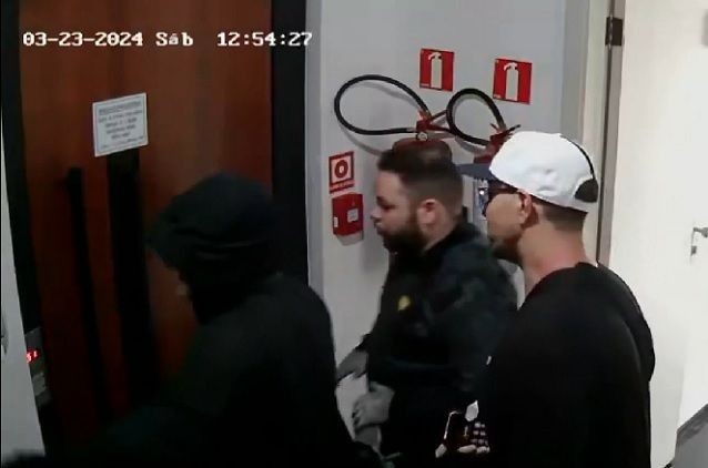 Imagem da noticia Quadrilha invade apartamentos em prédio de São Paulo e rouba mais de R$ 60 mil