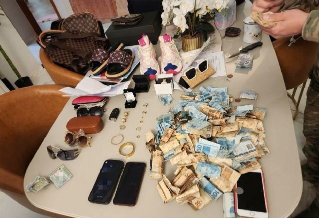 Imagem da noticia Polícia do RS prende 60 pessoas em operação contra lavagem de dinheiro em estúdio de tatuagem