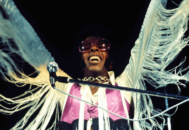 Imagem da noticia Sly Stone, referência na música contracultural, morre aos 82 anos 